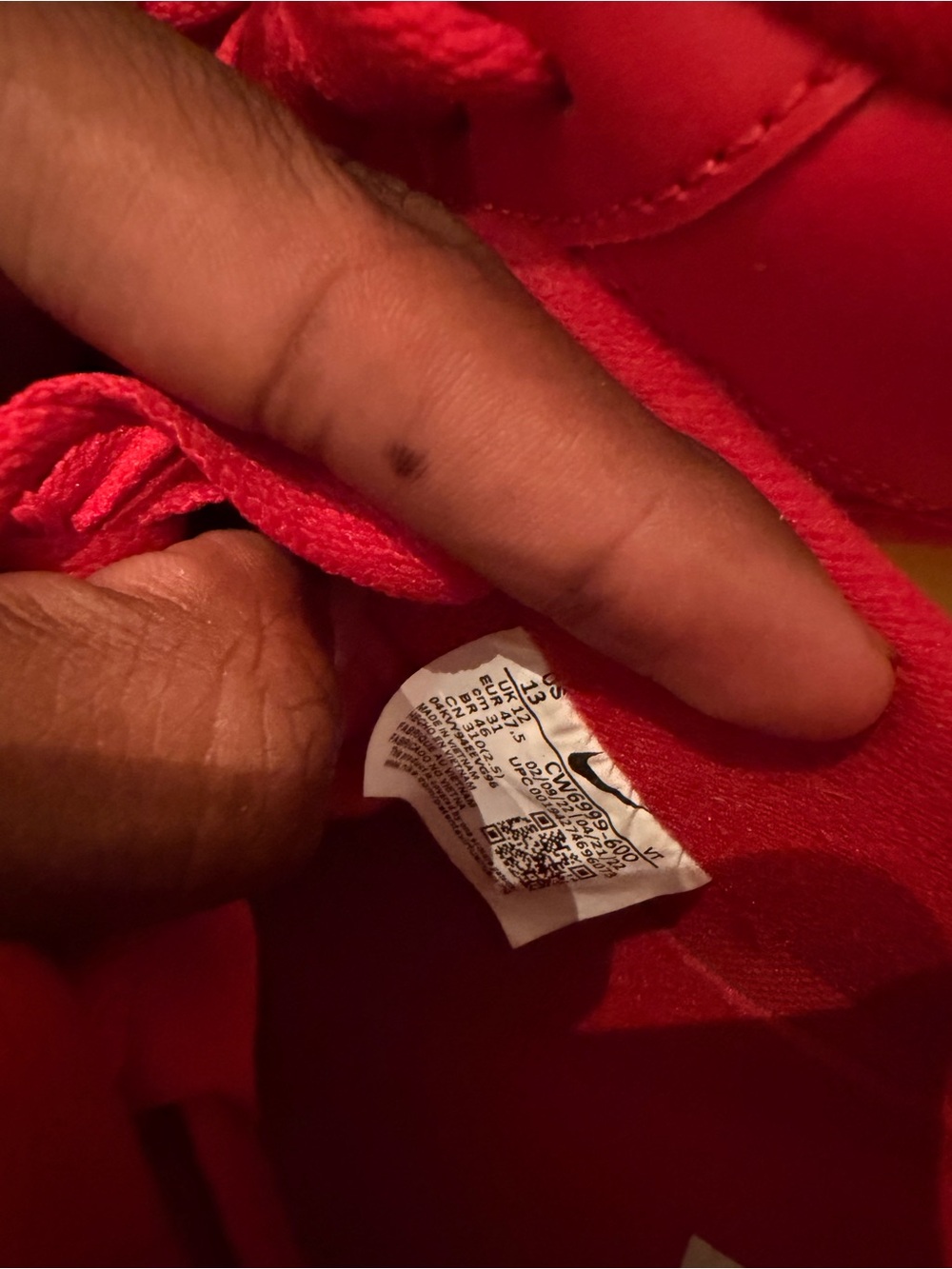 Nike Red Low-Top Sneakers - Picture 4 of 4